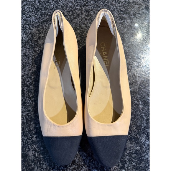 CHANEL | Shoes | Chanel G3321 Beige Black Leather Cap Toe Ballet